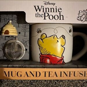 NWT: Disney WTP Mug set
